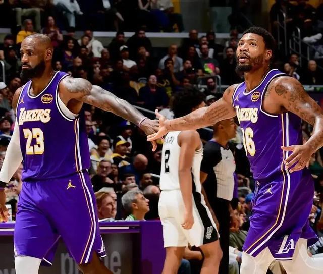 ayx爱游戏官网-包含洛杉矶湖人赛前远射贴柱窗口期多伦多猛龙备战全明星赛，萨克拉门托国王围绕英超篮板制胜直接炸裂的词条