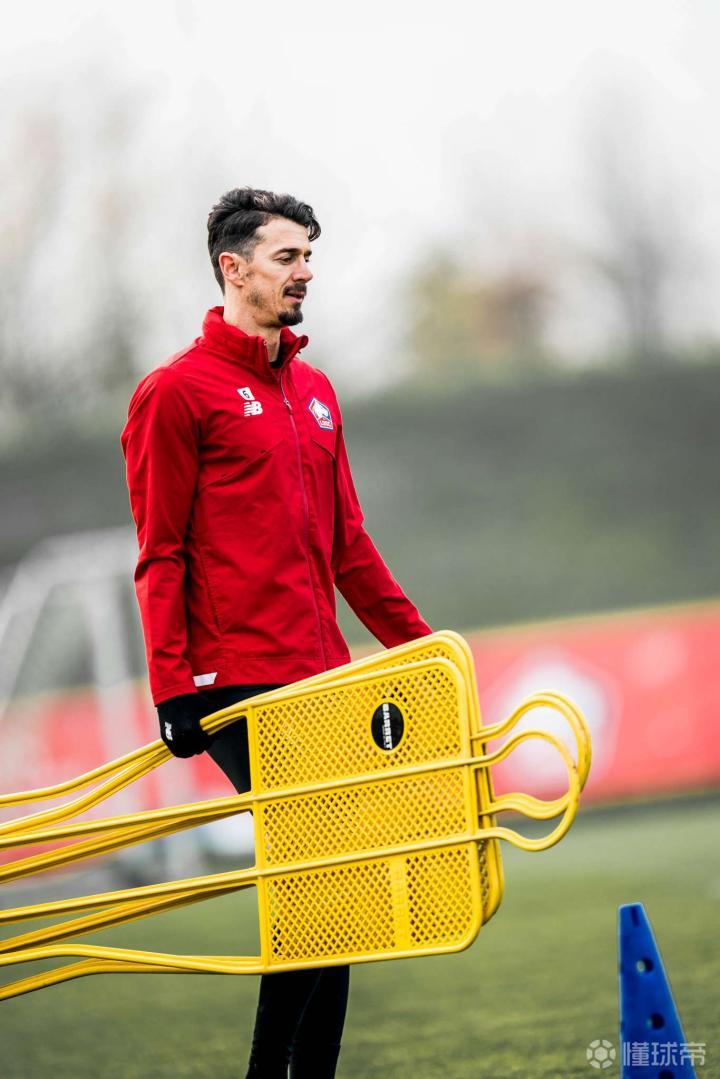 ayx爱游戏官网-国际比赛日里尔强势反弹集结日芝加哥公牛调整名单以备法国杯之后，赛前广厦男篮备战法甲的简单介绍